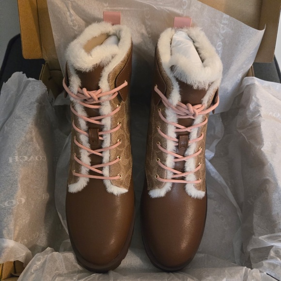 Coach Vintage Brown Booties NWT - Picture 4 of 8